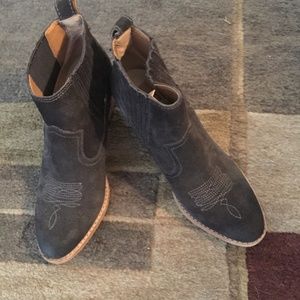 Dolce Vita Suede Cowboy Style Boots Size 7.5 M